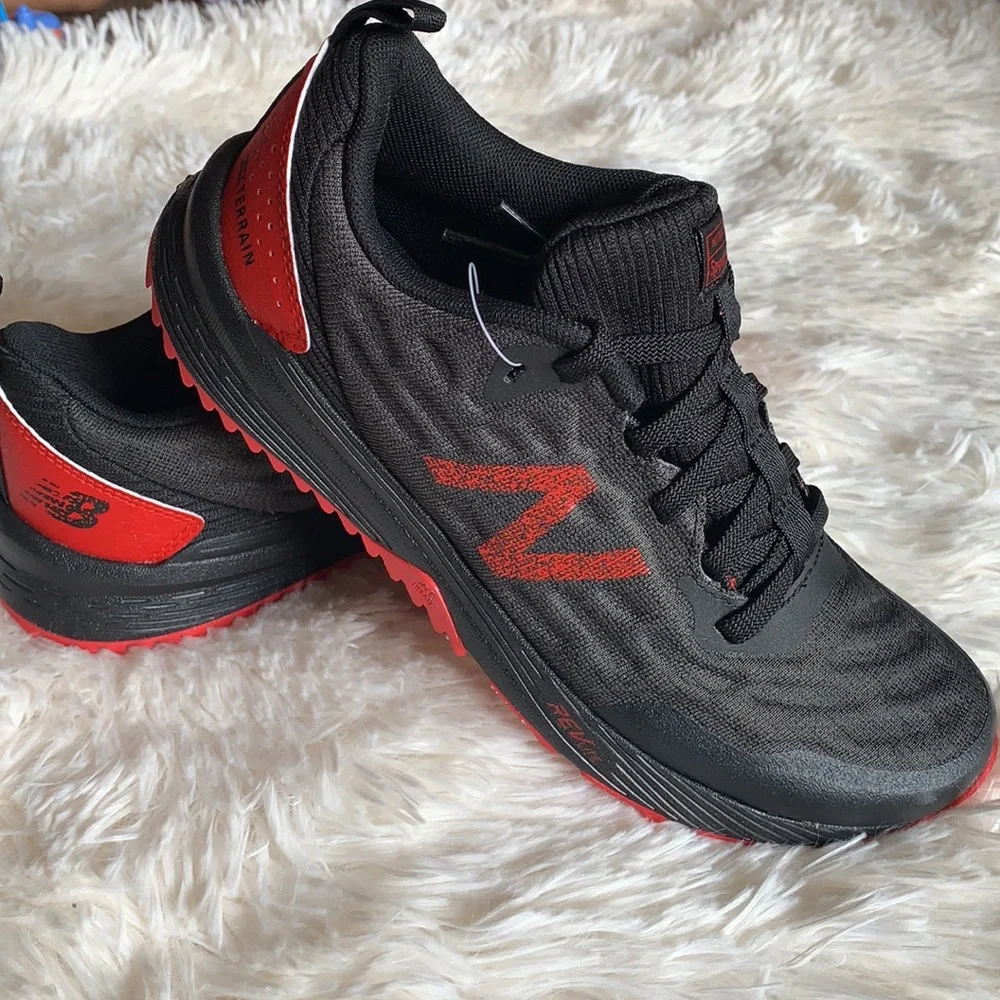 New balance big boys‎ Speedride Nítrel sneakers, size 4